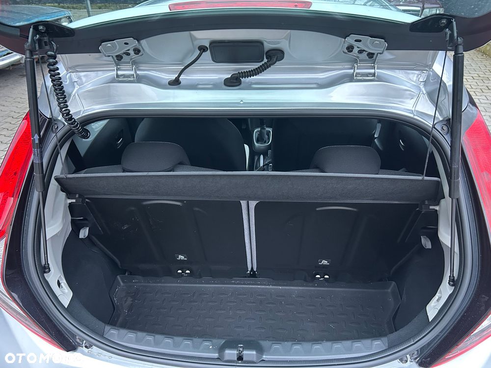 Toyota Aygo x-play - 7