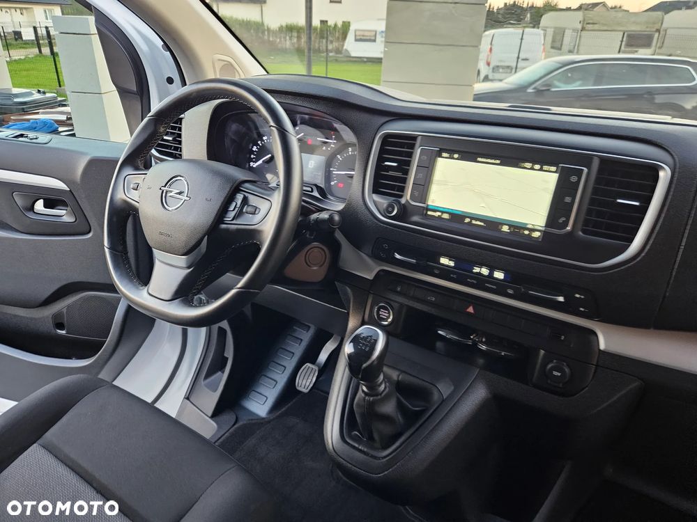 Opel Vivaro - 17