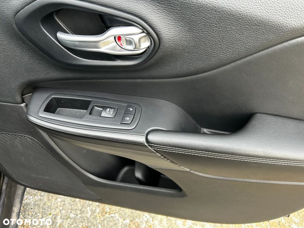 Jeep Cherokee 2.0 MJD Active Drive II Limited - 22