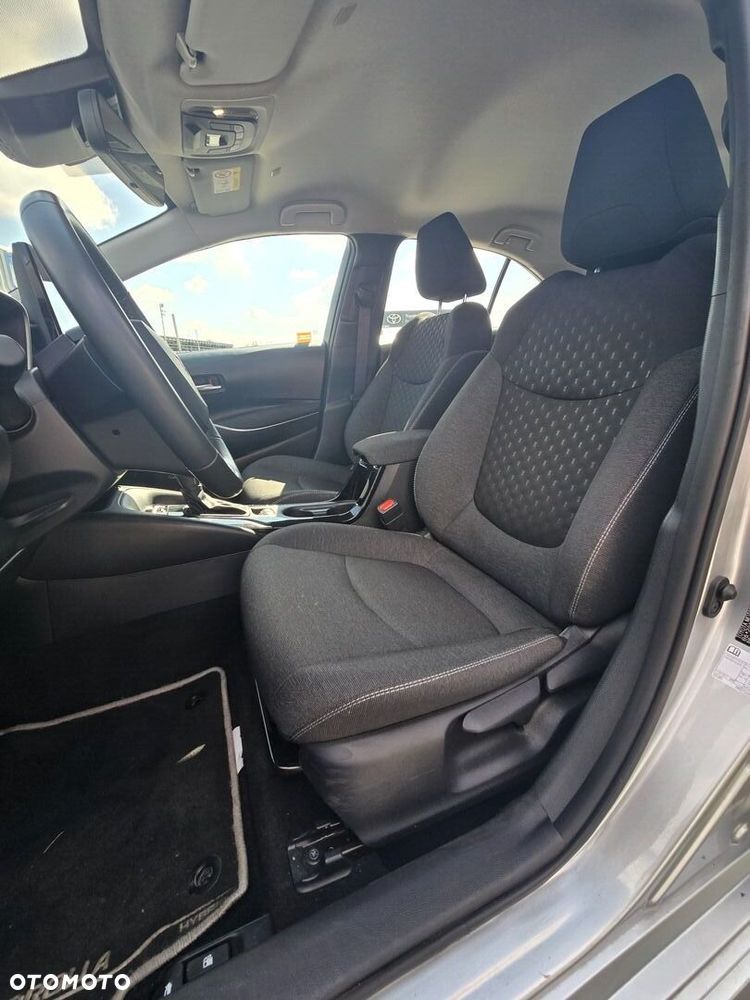 Toyota Corolla 1.8 Hybrid Comfort - 18