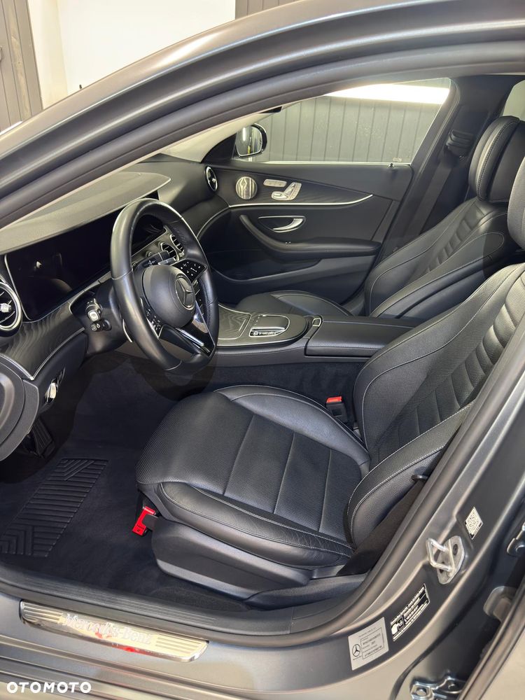 Mercedes-Benz Klasa E 400 d 4-Matic AMG - 17