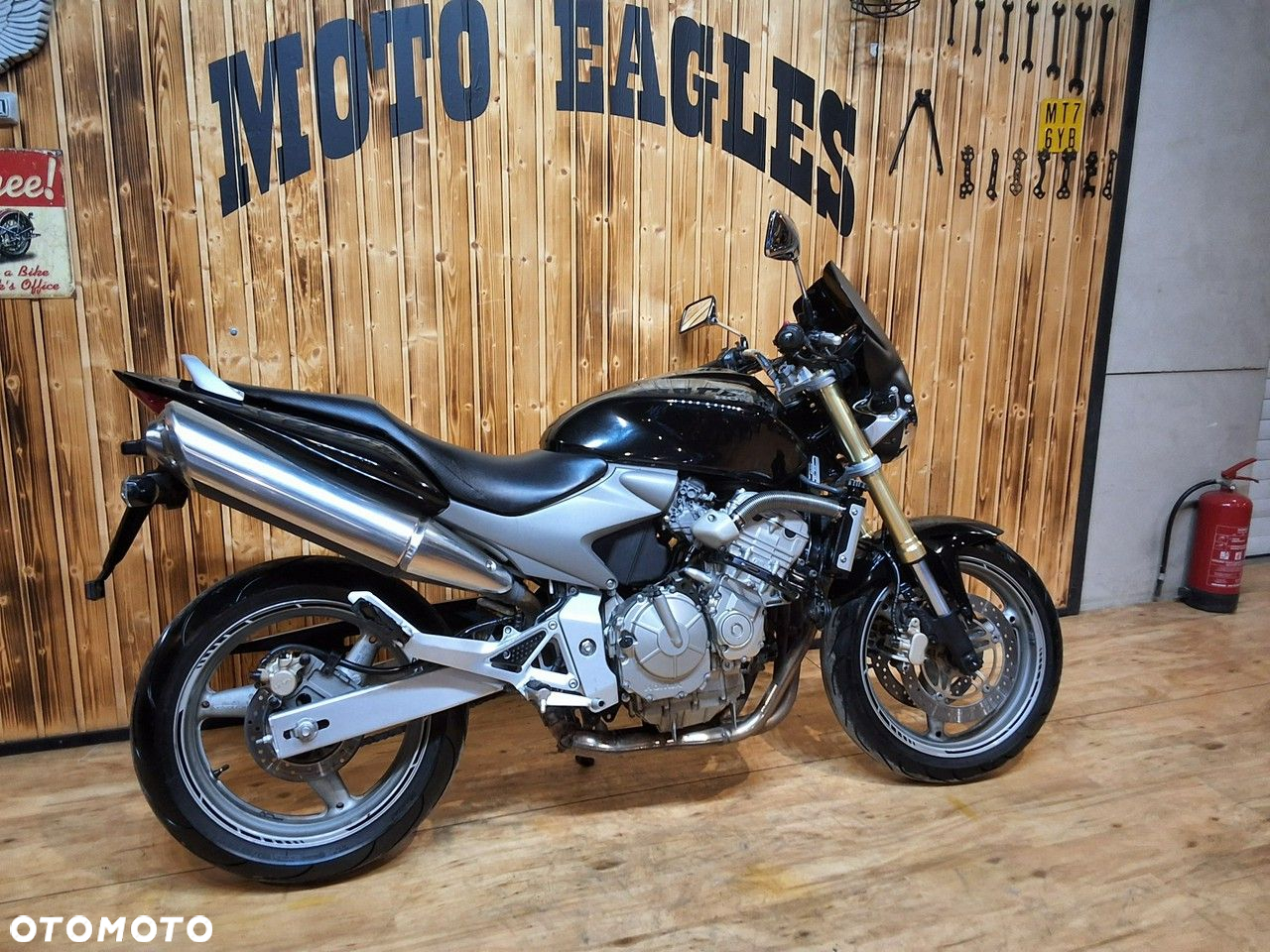 Honda Hornet - 16