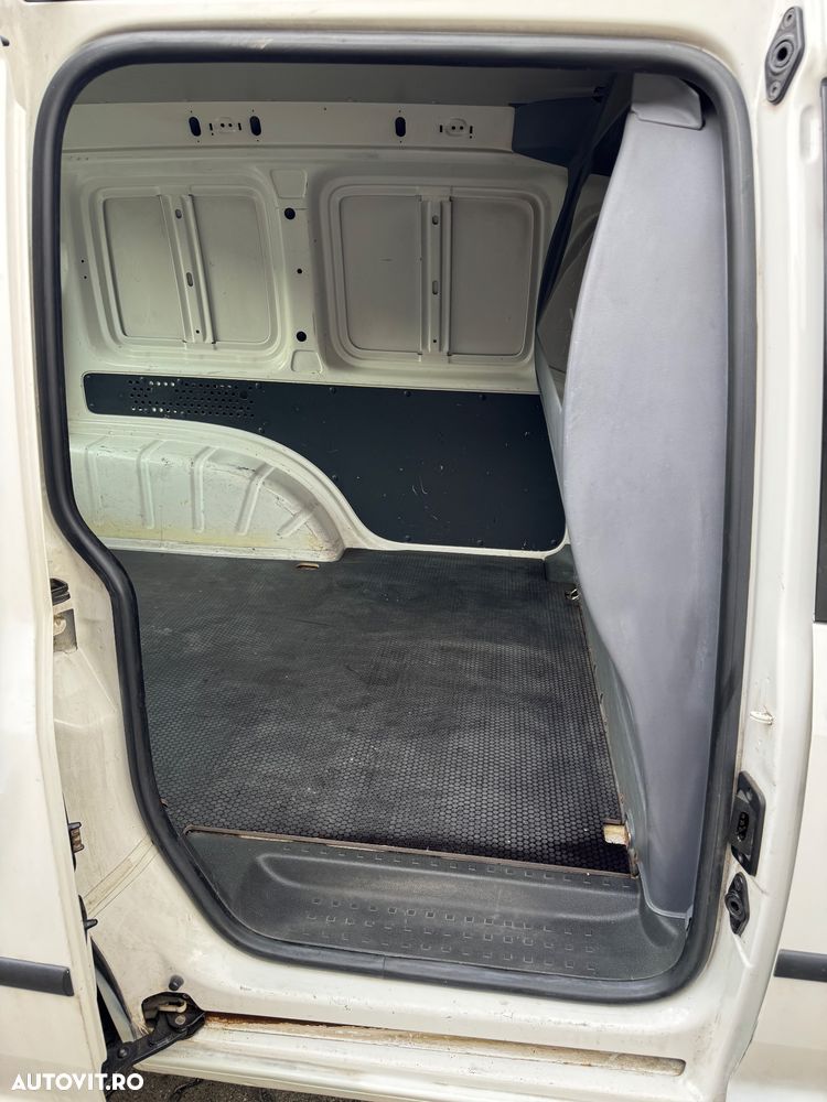 Volkswagen Caddy - 8