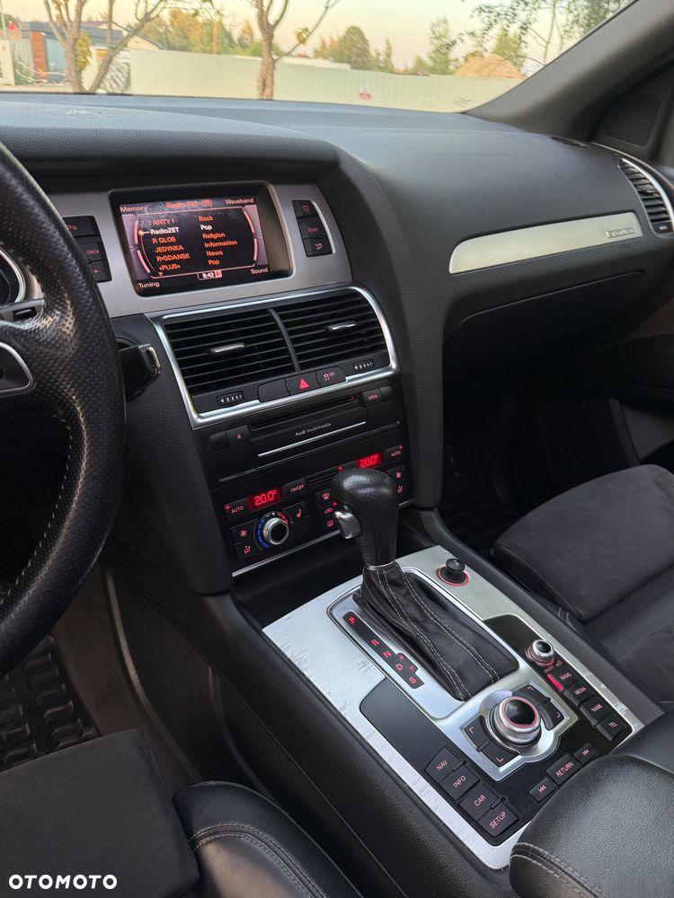 Audi Q7 - 11