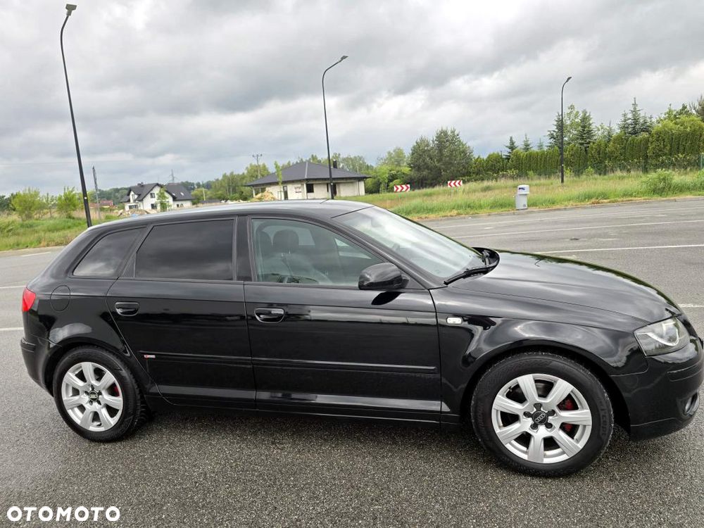 Audi A3 Sportback 2.0 TDI DPF S tronic S line Sportpaket (plus) - 16