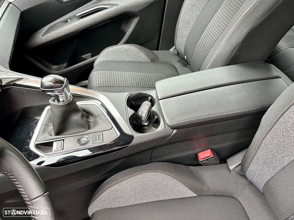 Peugeot 3008 PureTech 130 Stop & Start GPF Active - 25