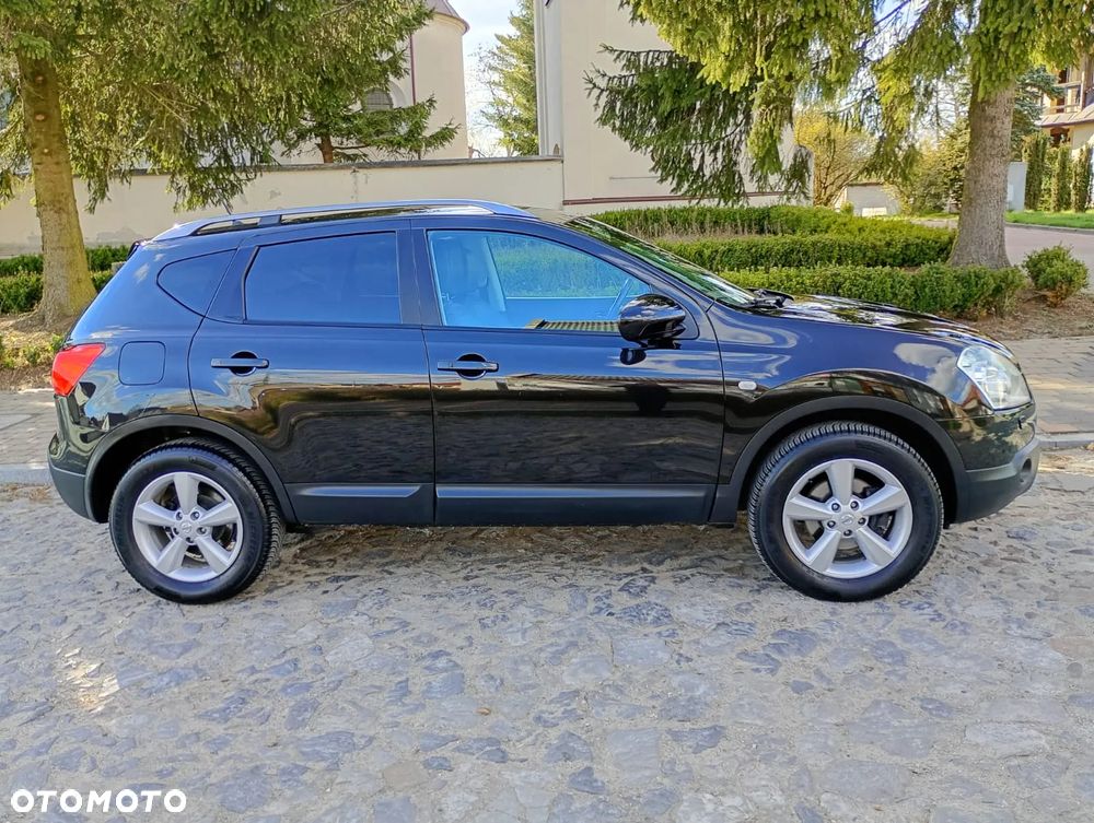 Nissan Qashqai 2.0 dCi 4 x 4 DPF tekna - 16