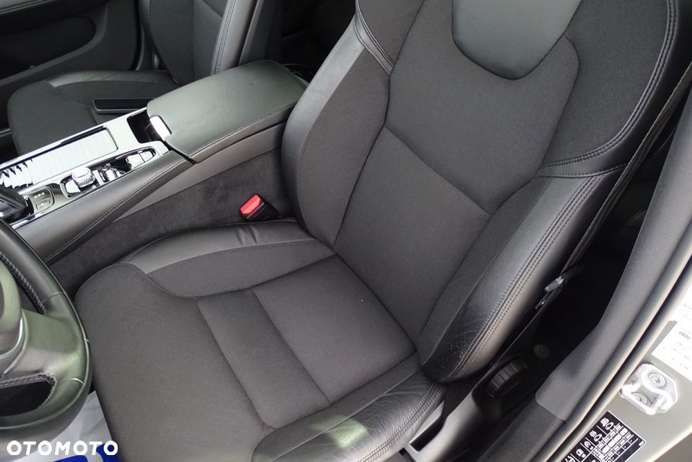 Volvo V60 T6 AWD Twin Engine Geartronic R-Design - 19