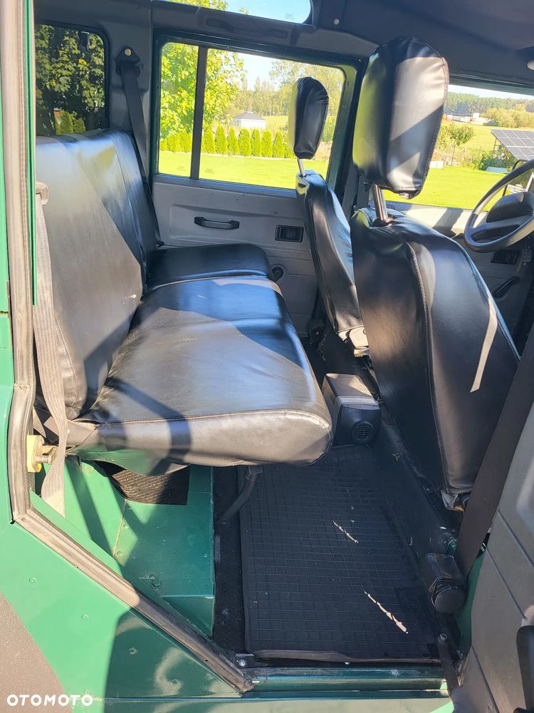 Land Rover Defender - 7