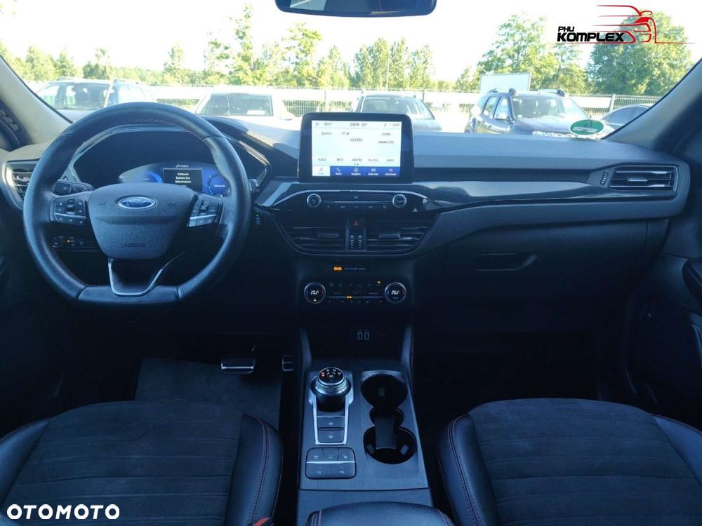 Ford Kuga - 12