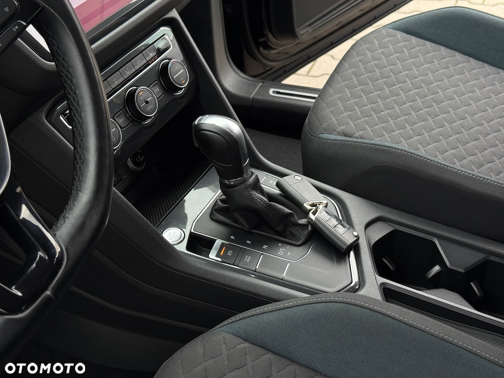 Volkswagen Tiguan 2.0 TDI SCR DSG IQ.DRIVE - 29