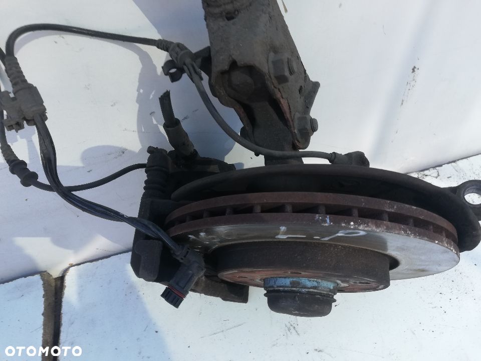 Zwrotnica Piasta Lewy Przód Mercedes A KLASA W169 1.5 - 2