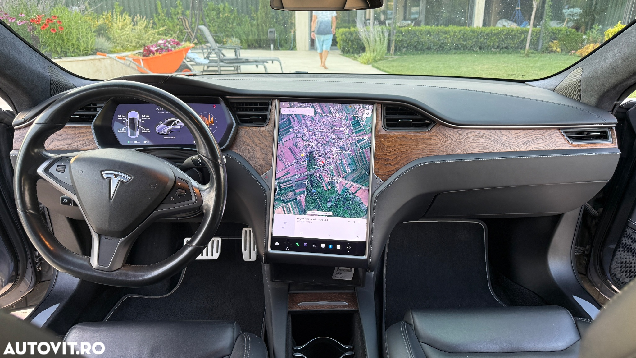 Tesla Model S Performance - 12