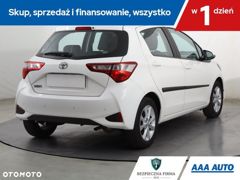 Toyota Yaris - 7