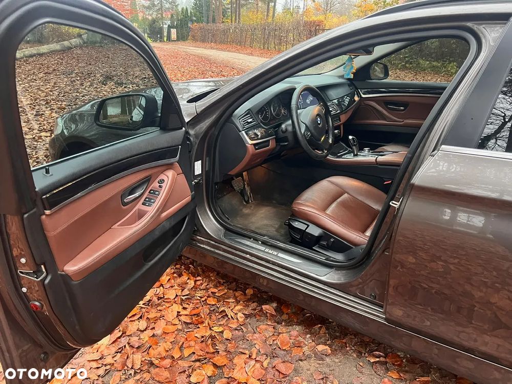 BMW Seria 5 520d - 12