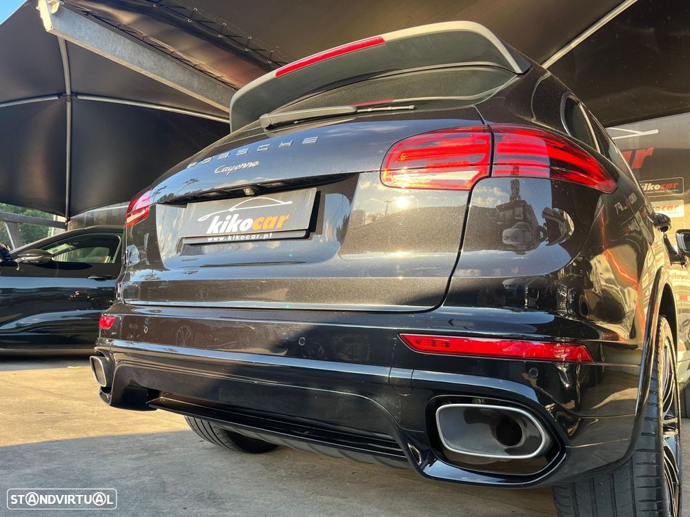 Porsche Cayenne Standard - 12