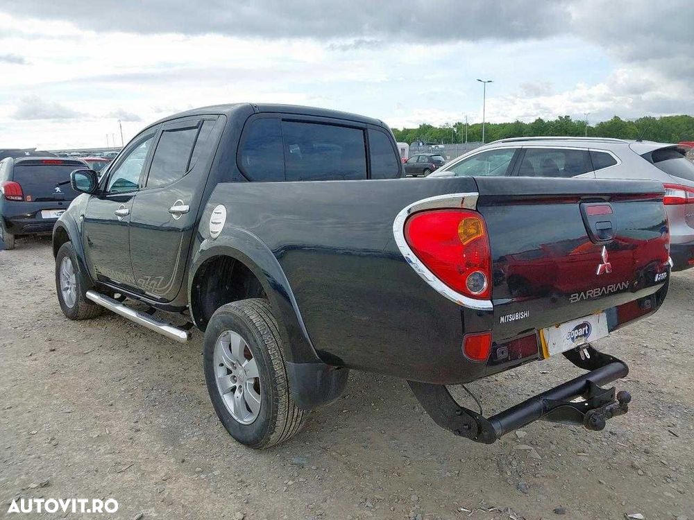 Dezmembrez Mitsubishi L200 2.5 Diesel 2010 - 9