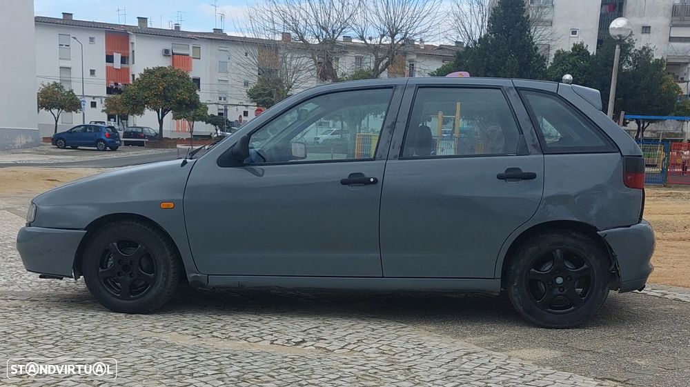 SEAT Ibiza 1.1i GLX - 4