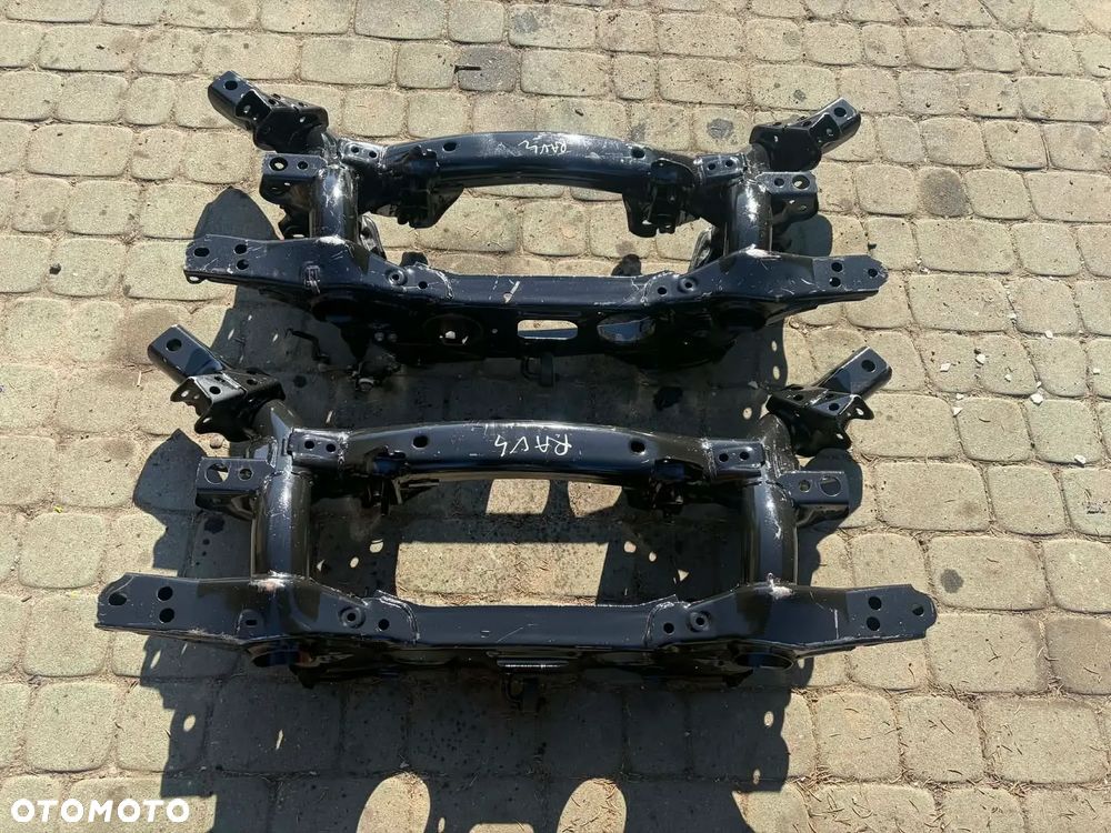 belka sanki wózek trawersa zawieszenia tył Toyota Rav 4 3 05-12R Orginał bez rdzy super stan import italy - 1
