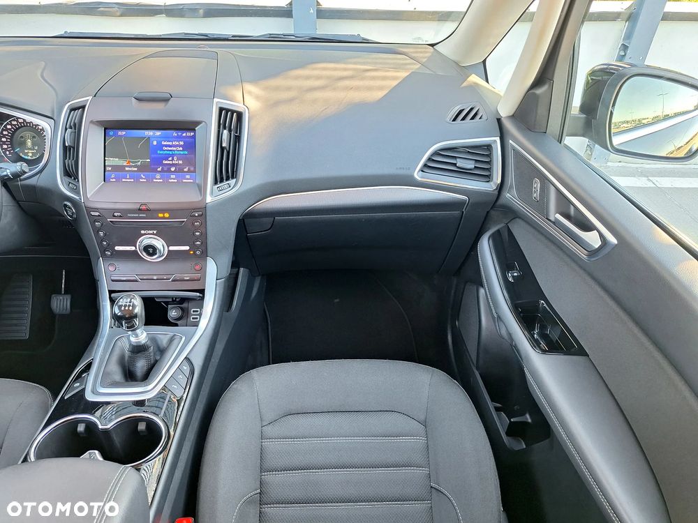 Ford Galaxy - 30