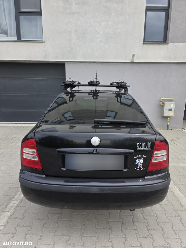 Skoda Octavia 1.6 - 10