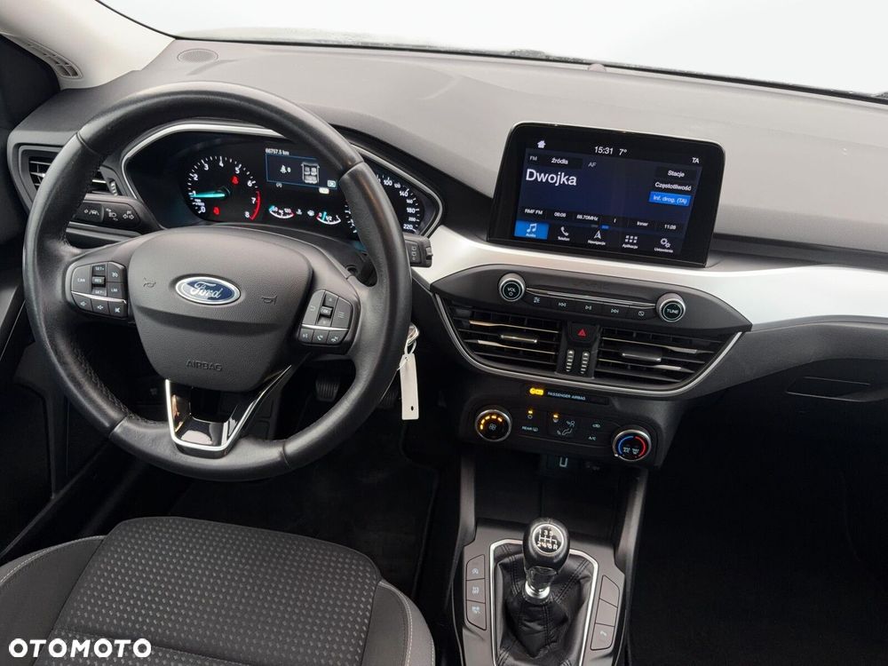 Ford Focus 1.0 EcoBoost Trend Edition Business - 12