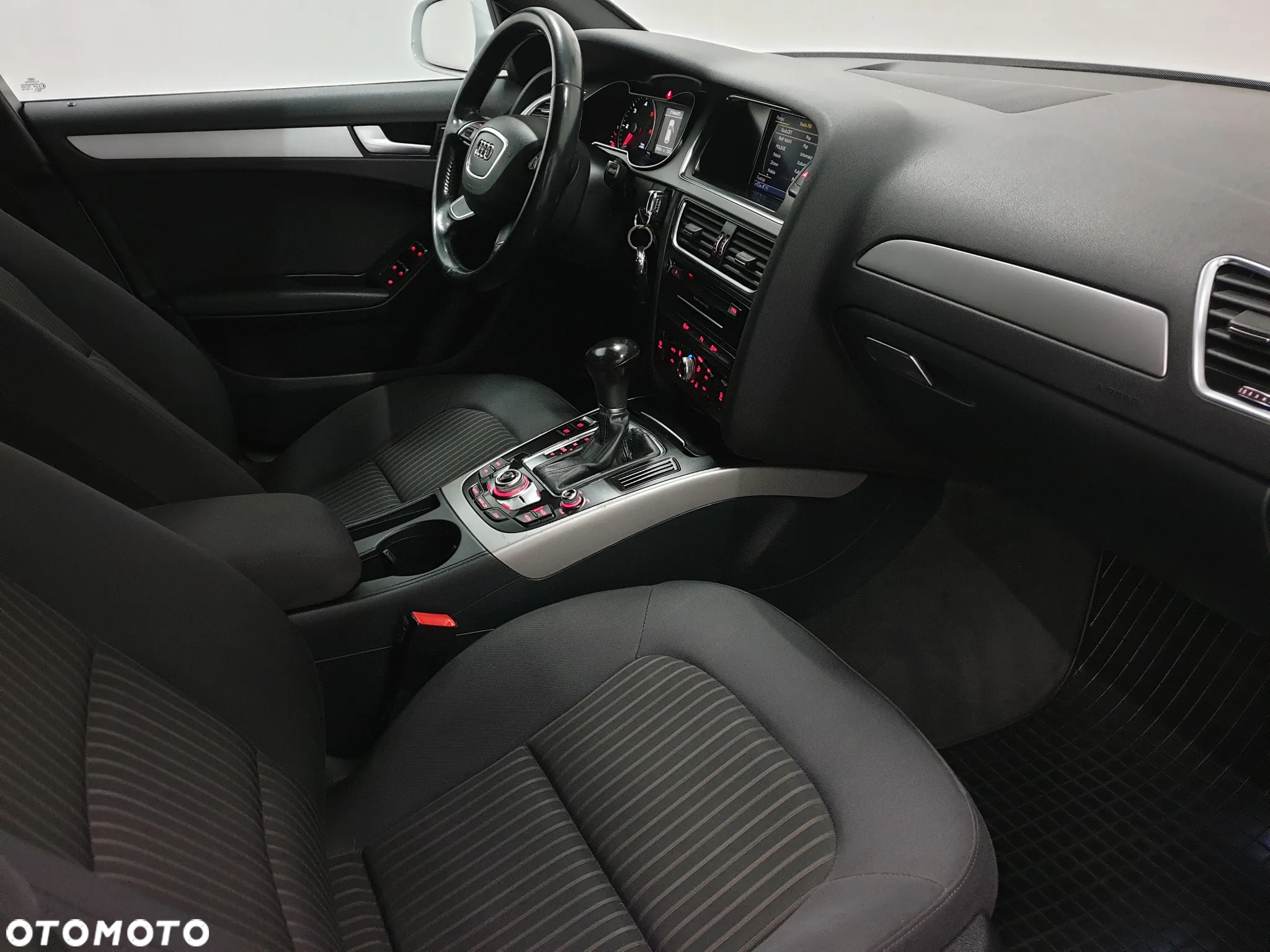 Audi A4 Avant - 22