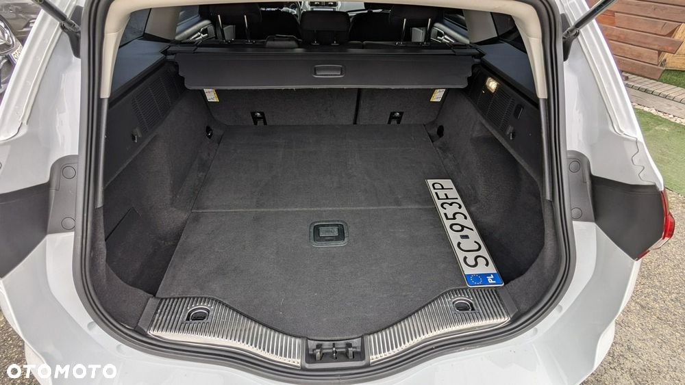 Ford Mondeo - 37
