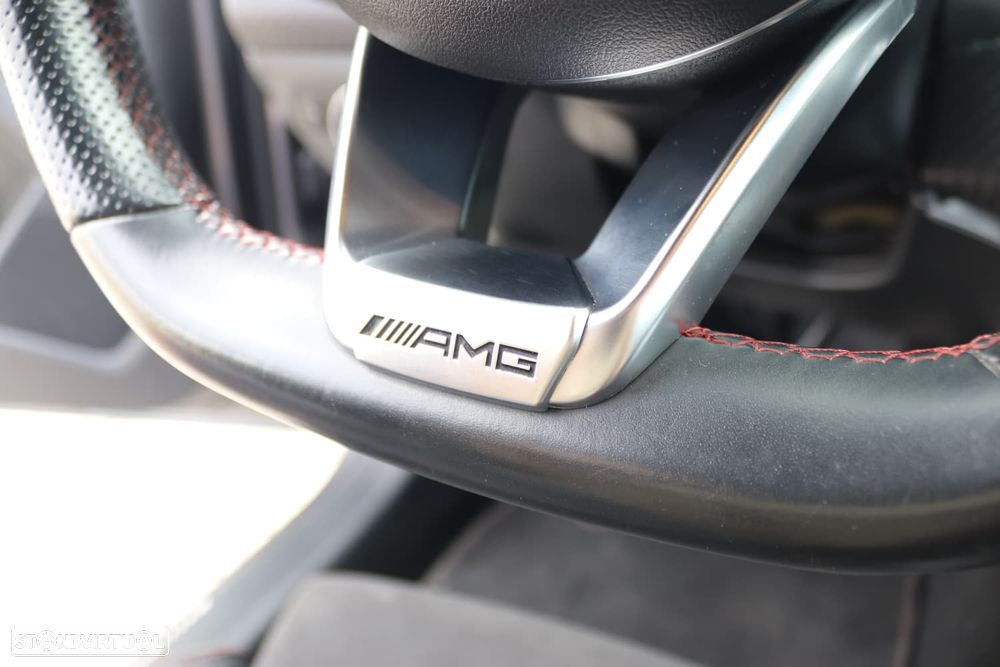 Mercedes-Benz A 45 AMG 4Matic Speedshift 7G-DCT - 12