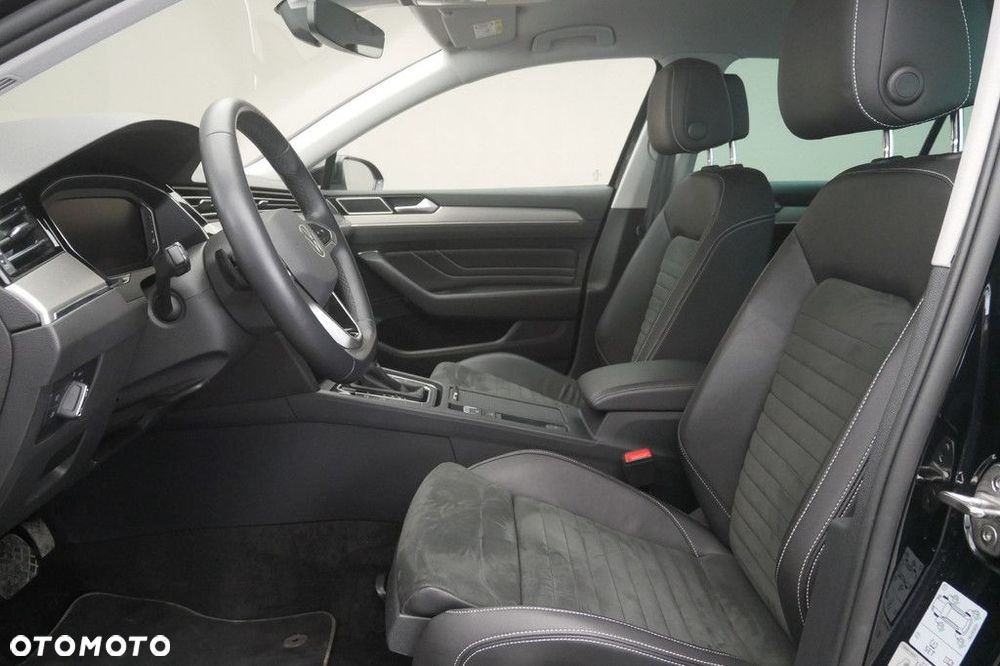 Volkswagen Passat Variant 2.0 TSI Elegance DSG - 12