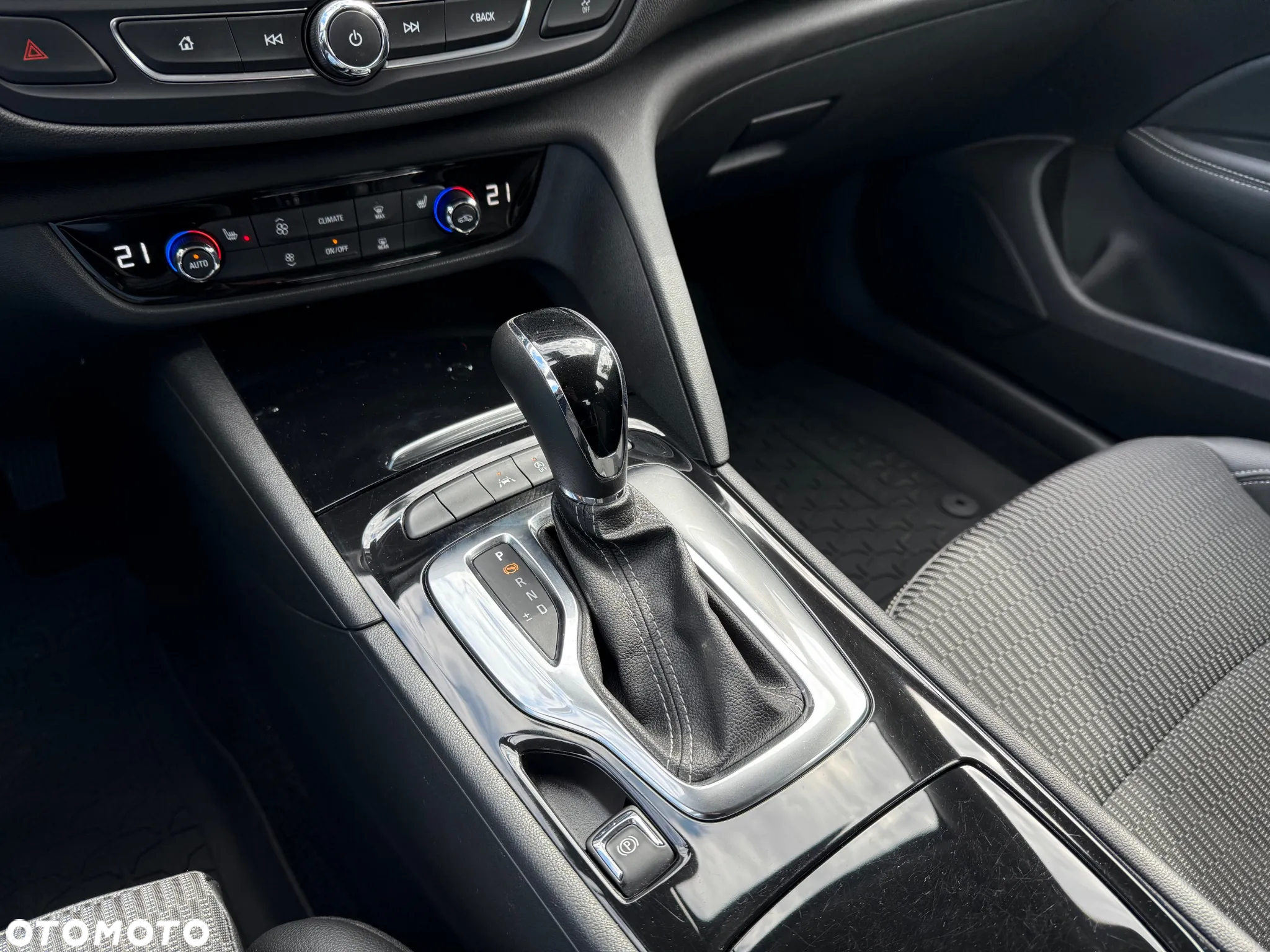Opel Insignia 2.0 CDTI 4x4 Elite S&S - 18
