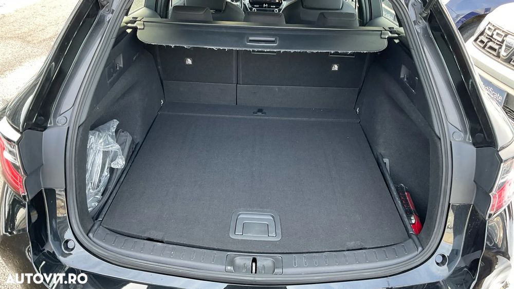 Toyota Corolla 1.8 HSD Business - 10