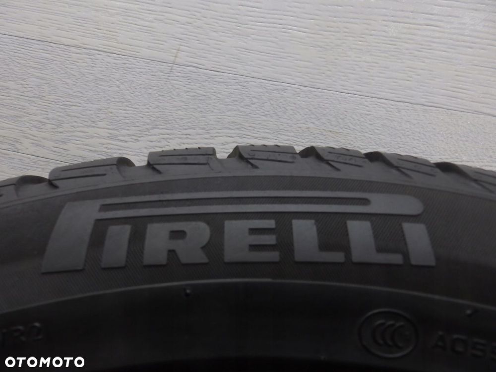 Opony zimowe Pirelli Winter SottoZero 3 225/50R18 95 H - 4