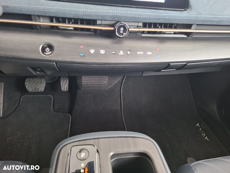Nissan Ariya 87 kWh e-4ORCE Evolve - 10
