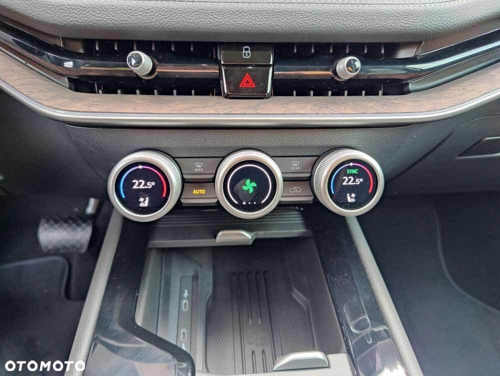 Skoda Superb 2.0 TSI 4x4 L&K DSG - 39