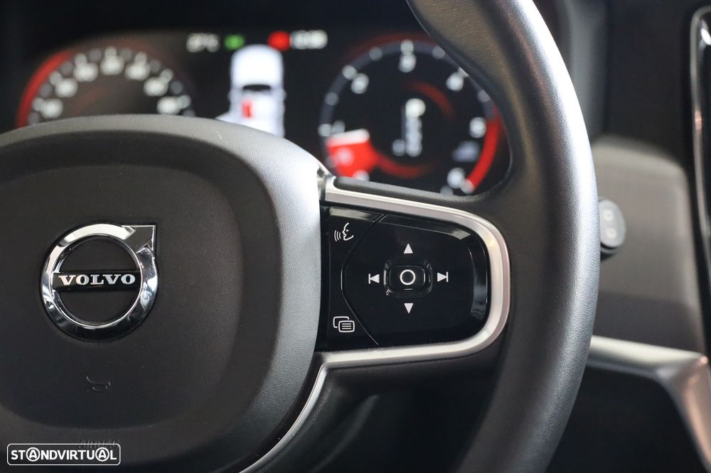 Volvo V90 2.0 D4 Momentum Geartronic - 19