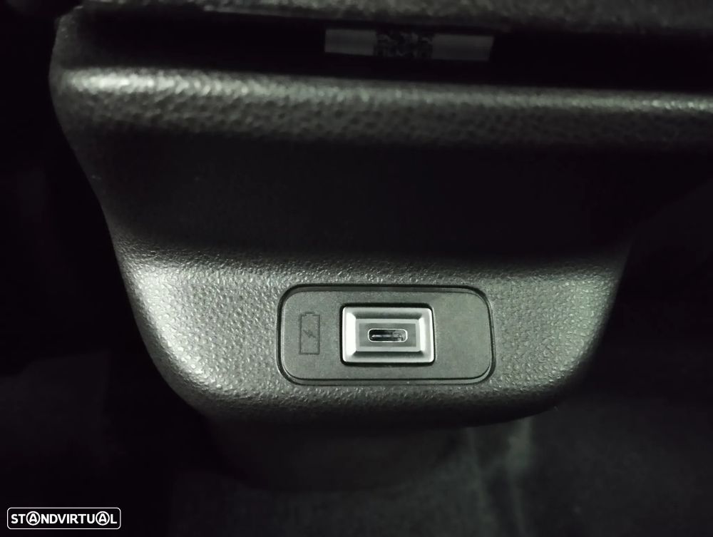 Jeep Avenger 1.2 e-Hybrid Longitude DCT - 14