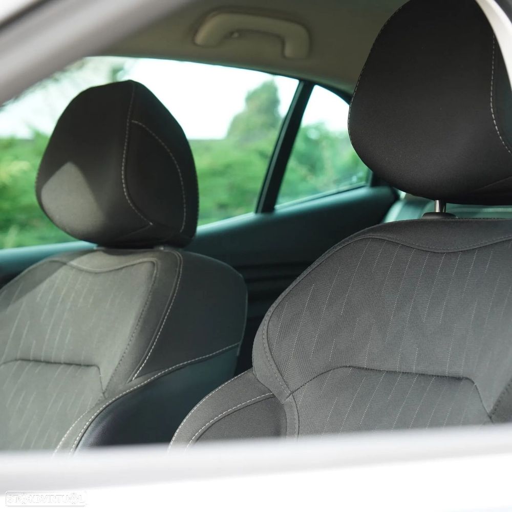 Renault Mégane 1.5 Blue dCi Limited - 10