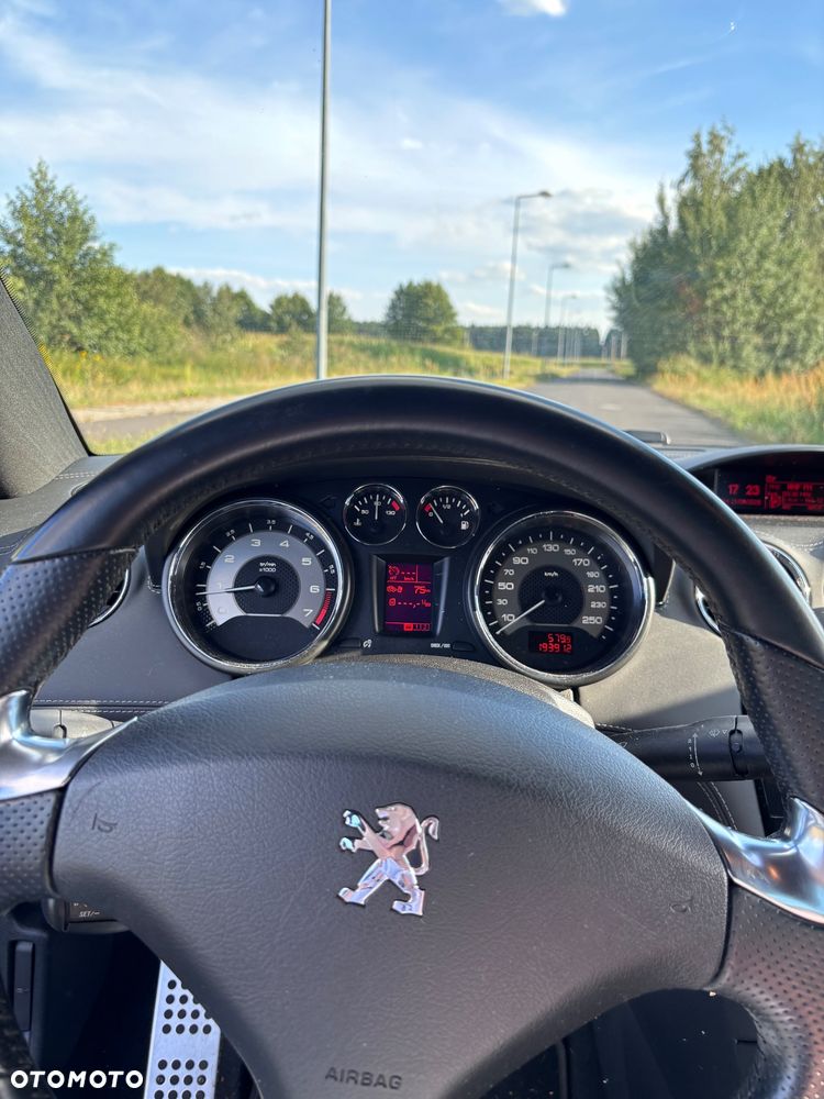 Peugeot RCZ 1.6 THP - 11