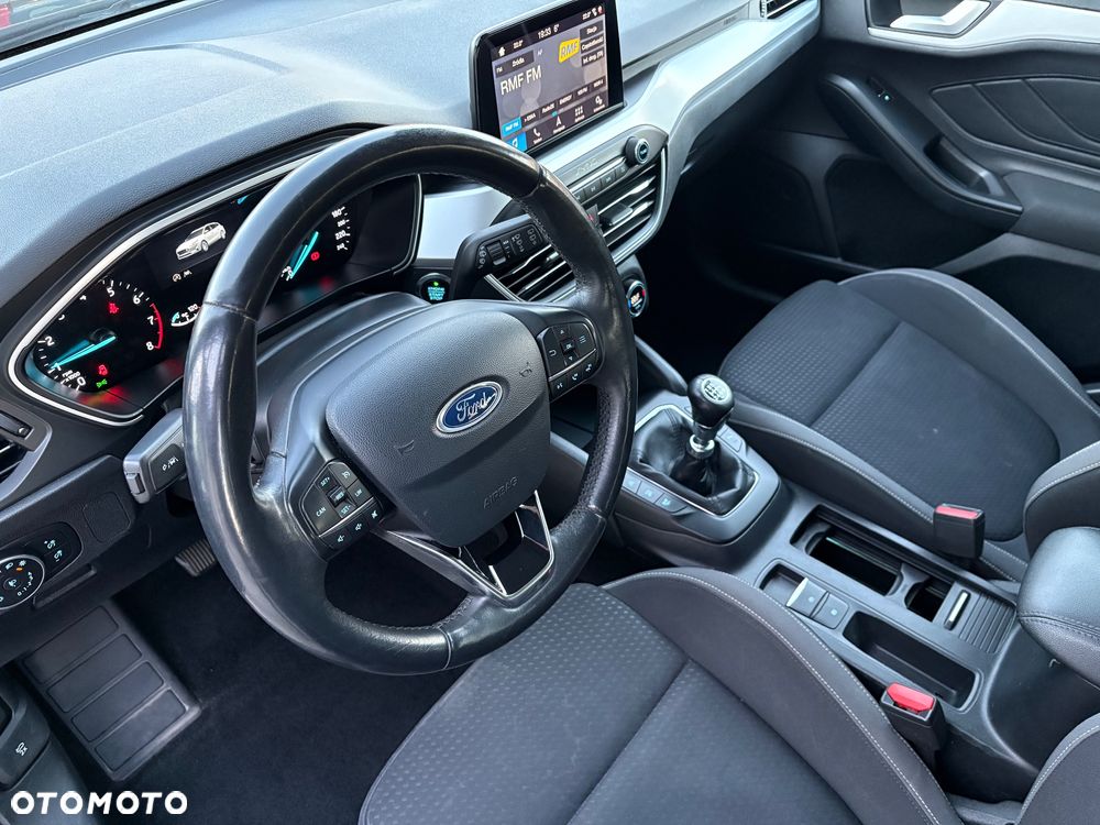 Ford Focus 1.0 EcoBoost Titanium X - 14