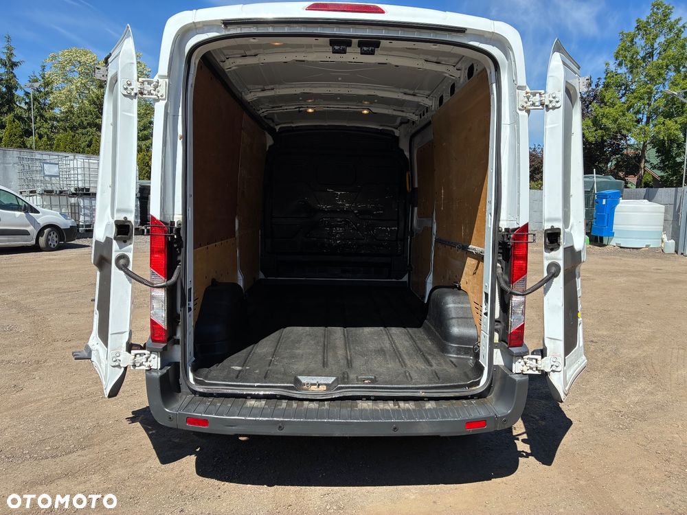 Ford Transit - 13