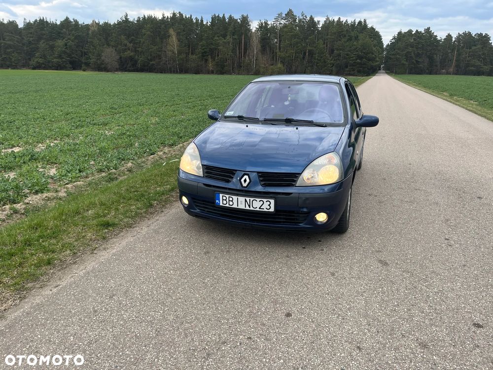Renault Clio - 1