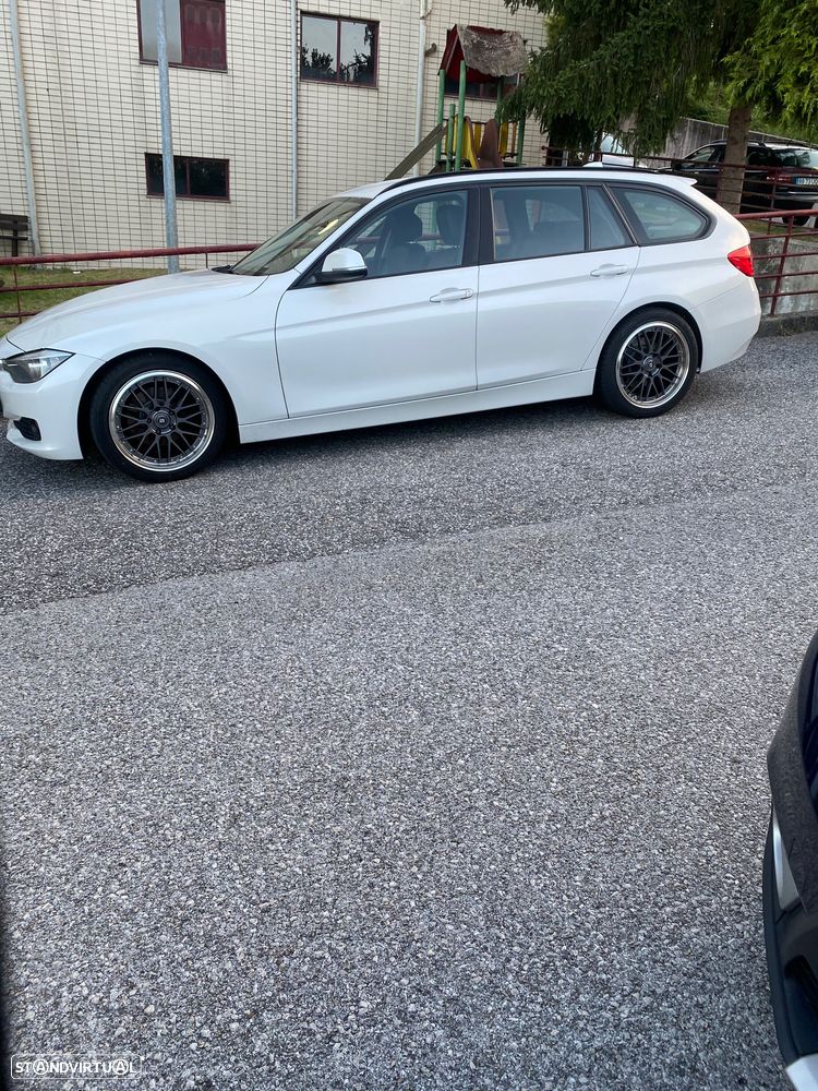 BMW 318 Gran Turismo d Line Sport - 3