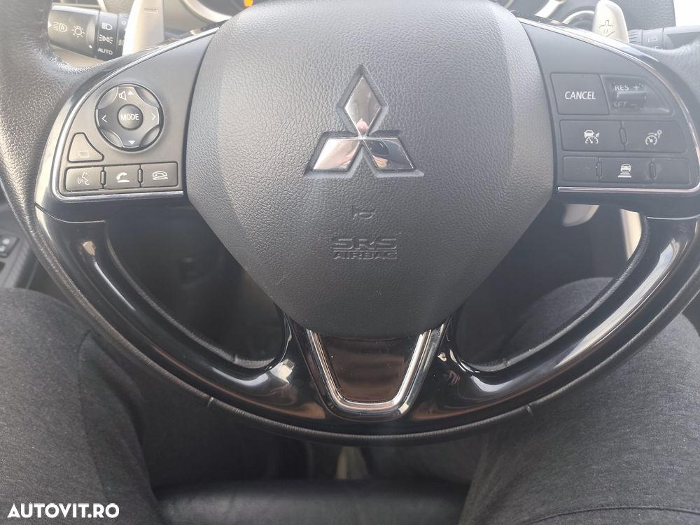 Mitsubishi Eclipse-Cross 1.5-litre 16-valve DOHC MIVEC 4X4 Instyle+ Aut. - 10