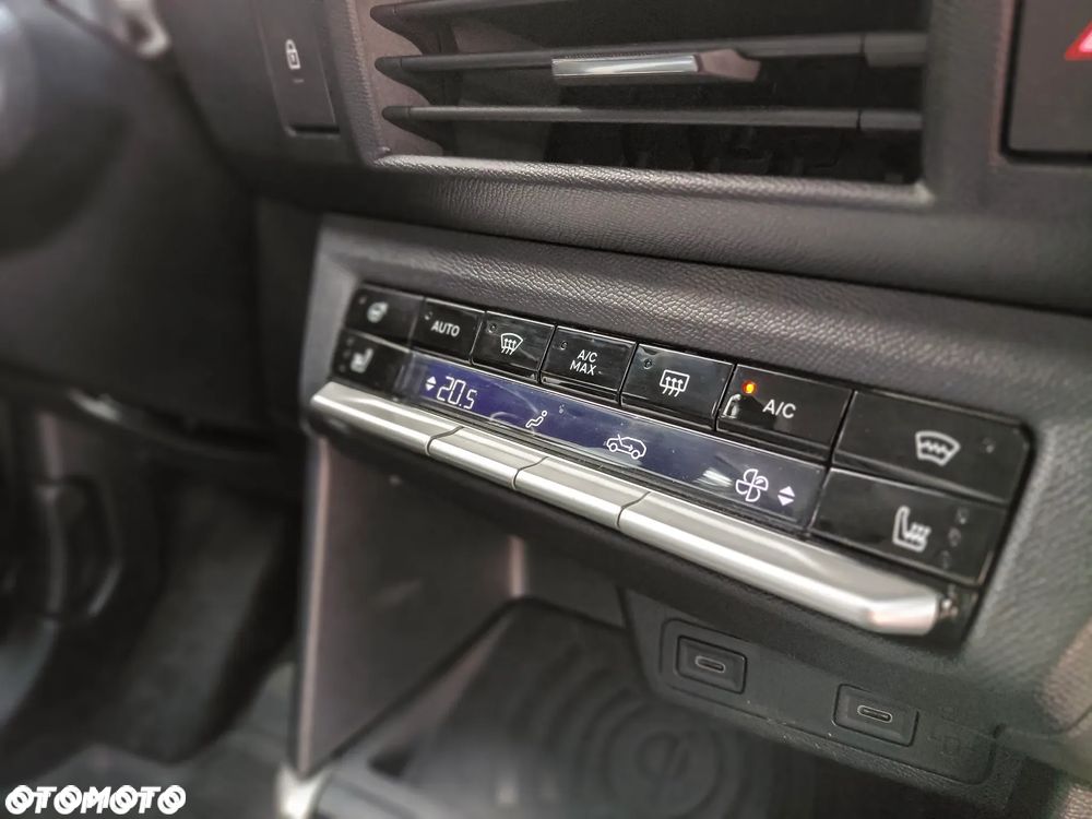 Opel Frontera - 21