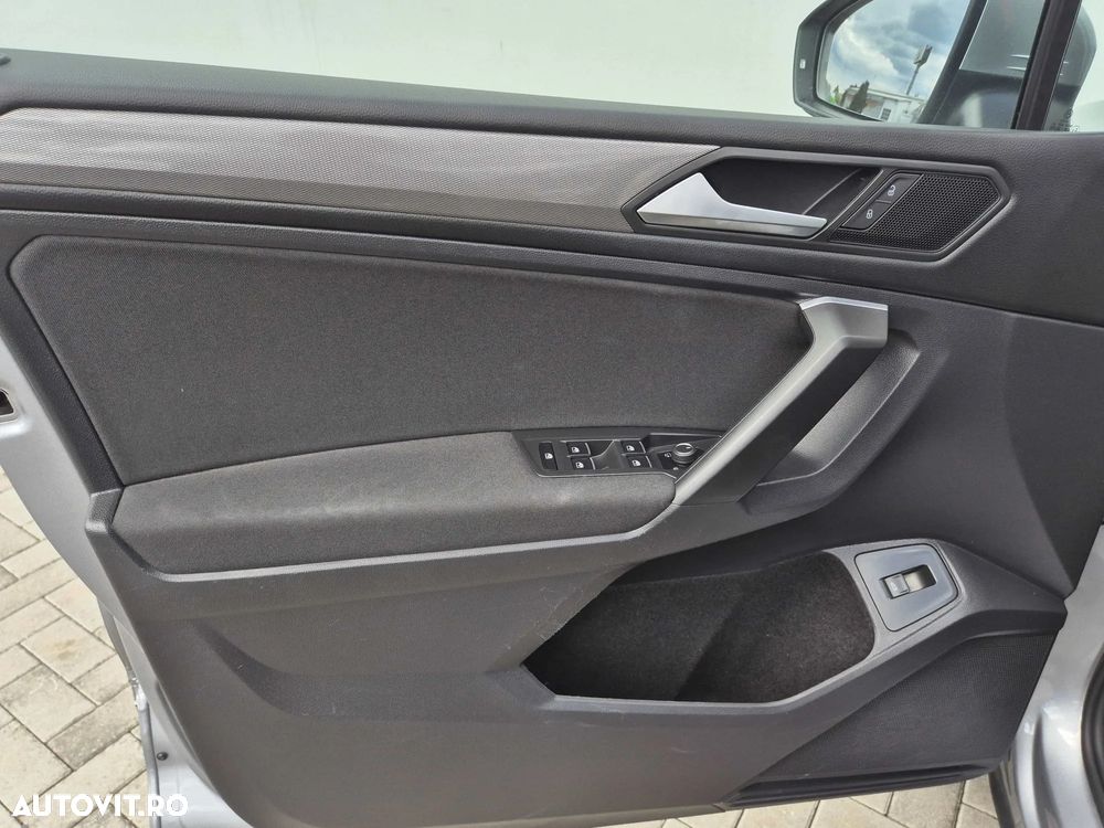 Volkswagen Tiguan 2.0 TDI DSG Life - 12