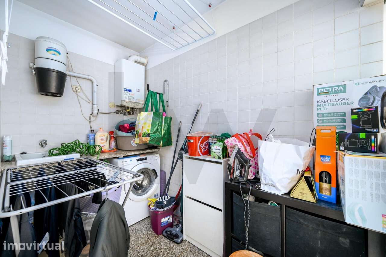 Apartamento T2 com 2 varandas e garagem box - Canidelo - Grande imagem: 5/13