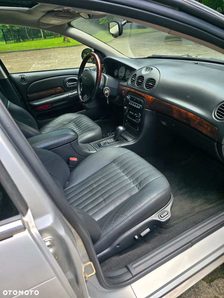 Chrysler 300M - 22