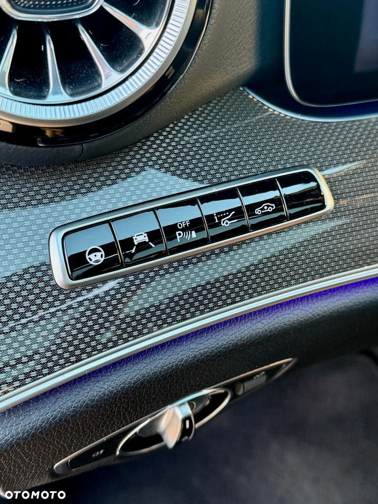 Mercedes-Benz Klasa E 43 AMG 4-Matic - 17