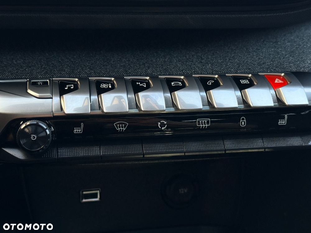 Peugeot 5008 PureTech 180 EAT8 Stop & Start GT - 21